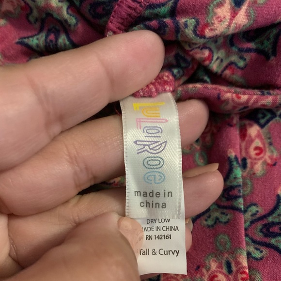 Lularoe TC Leggings - Picture 2 of 3